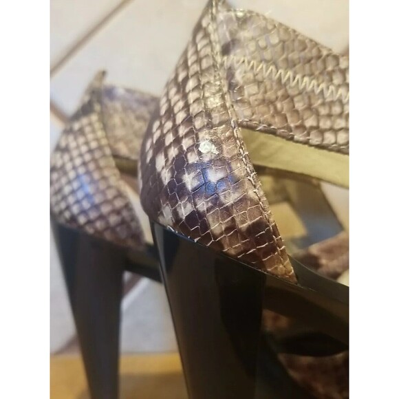 Michael Kors Berkley, Leather, T-Strap, Snake Print Zippered Heels Sz 10M READ - Picture 13 of 16